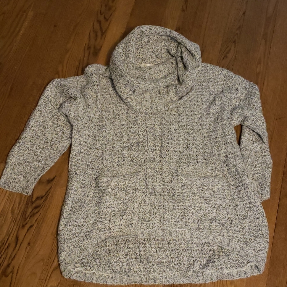 RD Style Sweater Large